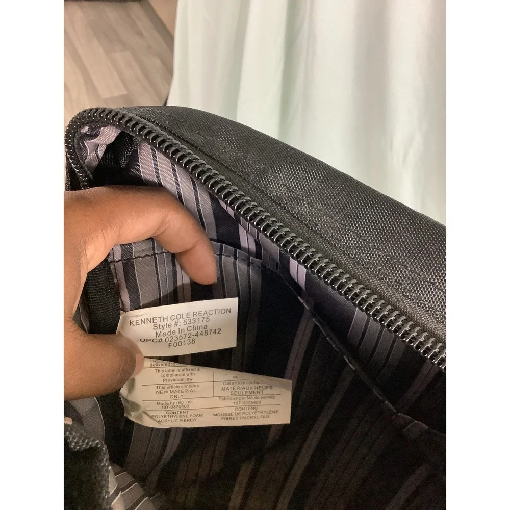 Kenneth Cole Reaction Black Nylon Laptop Messenger Bag Briefcase 533175